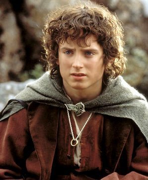 Frodo-Baggins-frodo-7808571-298-362[1] - stapanul inelelor