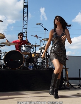 normal_selena-gomez-indianapolis-20104 - Indianapoli  State Fair- August 15th
