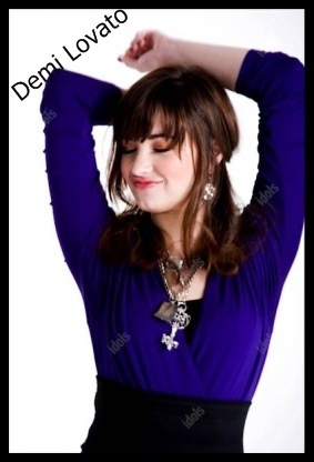 12752929_SLRIEFHSE - poze cu demi lovato