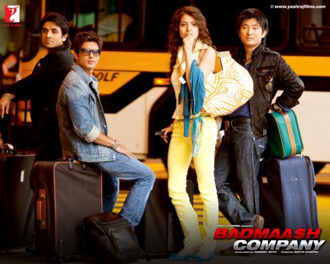 Anushka-Sharma-Shahid-Kapoors-New-Badmaash-Company-Wallpapers-17
