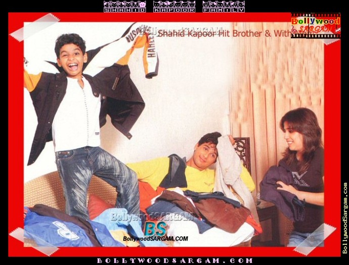 Shahid_Kapoor_Family_BollywoodSargam_smiling_936828
