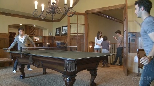 112 - At CAMBIO-visit JB s house