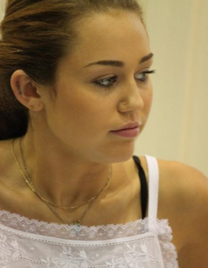 Miley Cyrus (2)