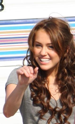 Miley Cyrus (66) - x - Miley Cyrus