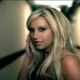 16082997_POMDQNPQL - Ashley tisdale 1985
