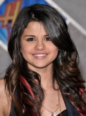 1 - club selena gomez