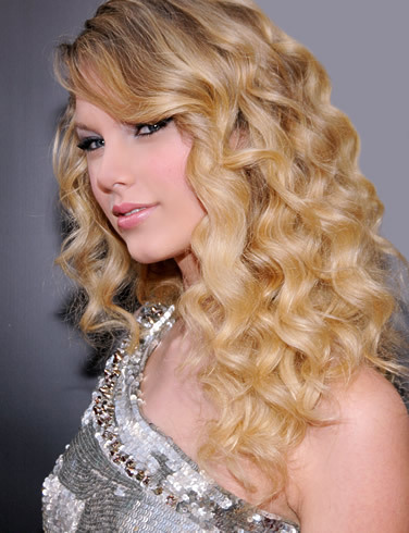 4 poze cu Taylor Swift