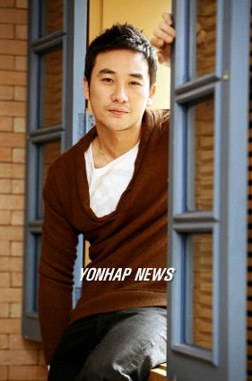 photo131031 - Yu-sin Eom Tae-Woong