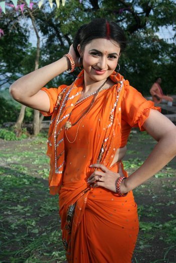 Divyanka Tripathi (31) - Divyanka Tripathi-poze noi