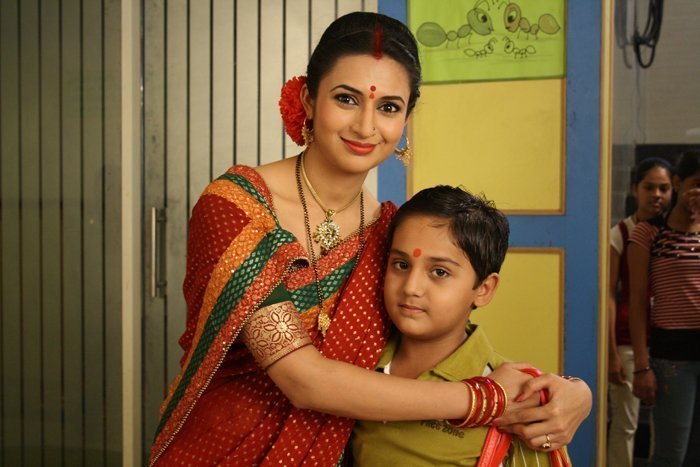 Divyanka Tripathi (54) - Divyanka Tripathi-poze noi