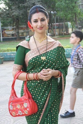 Divyanka Tripathi (56) - Divyanka Tripathi-poze noi