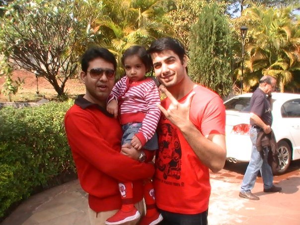 Sharad Malhotra (28)
