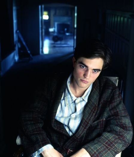 The Haunted Airman (2006) - Robert Pattinson nu inseamna doar Twilight