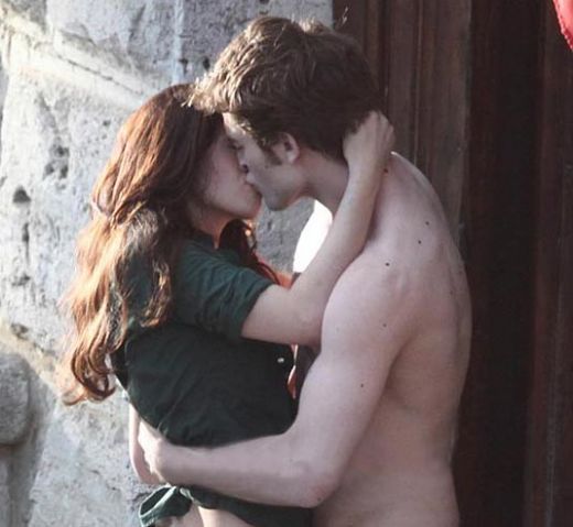 Twilight / New Moon / Eclipse (2008, 2009, 2010) - Robert Pattinson nu inseamna doar Twilight