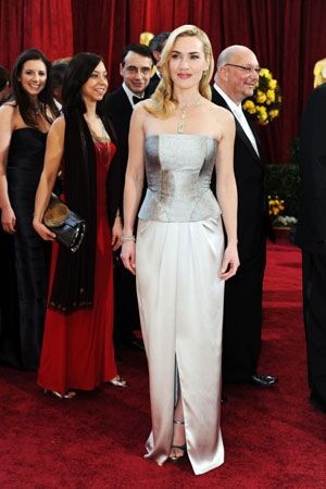 Locul 6 - Kate Winslett - Top 10 vedete cu forme  GALERIE FOTO