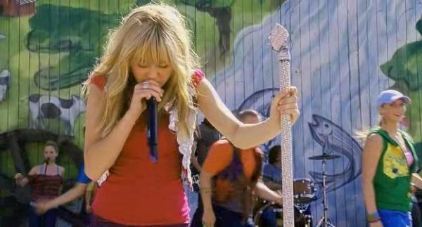 KCCAGZYFKTXHQYINXPV - Hannah Montana the movie