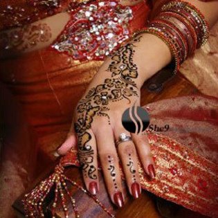 Latest and Beautiful Mehndi Designs (4)