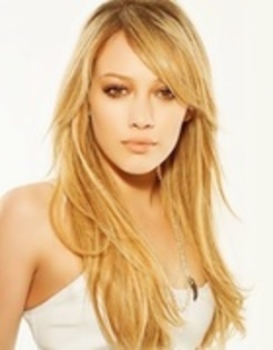 20487411_HISSBXUHY - Poze Hilary Duff