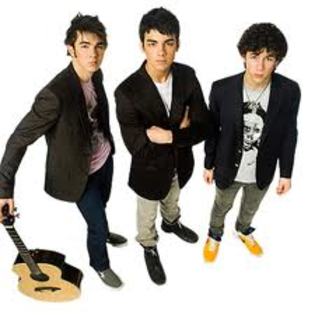 images (4) - Poze Jonas Brothers