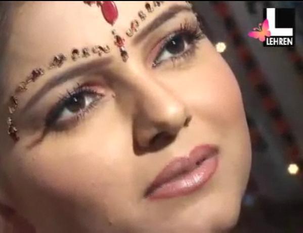 12210793_PGFUJKHAG - choti bahu