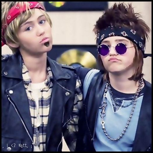 19614448_KYSZHQHLZ - club miley-toate pozele mele cu miley si cu hannah