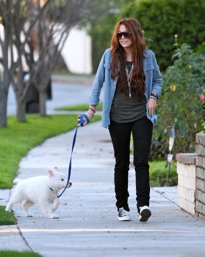 19742181_YFSARQPPX - club miley-toate pozele mele cu miley si cu hannah