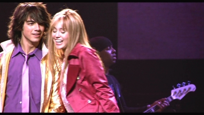 19944360_NWZCXJIXF - club miley-toate pozele mele cu miley si cu hannah