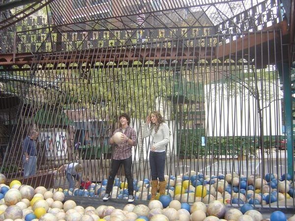 JCUPMLVMHSTWGSGORDI - club miley-toate pozele mele cu miley si cu hannah