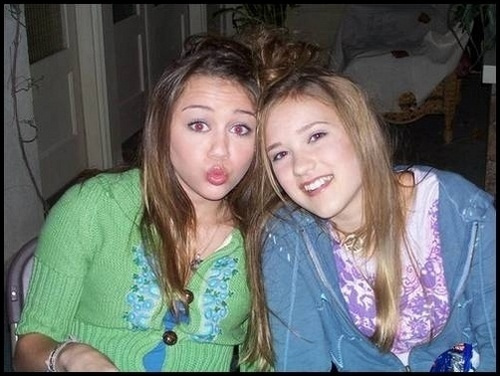 ZQGBURATDTZTTPZXBKM - club miley-toate pozele mele cu miley si cu hannah