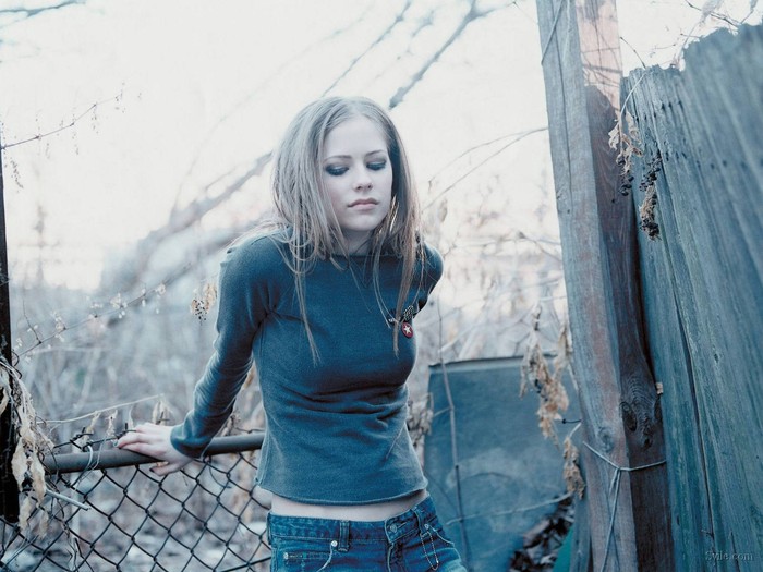 Avril Lavigne (12)