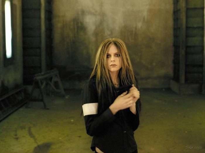 Avril Lavigne (97)