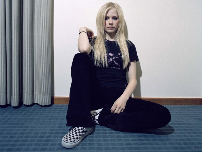 Avril Lavigne (133)