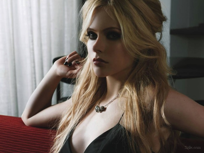Avril Lavigne (166)