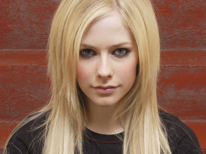 Avril Lavigne (225)
