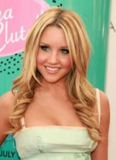 Amanda_Bynes_1258895779_0 - Poze Amanda Bynes