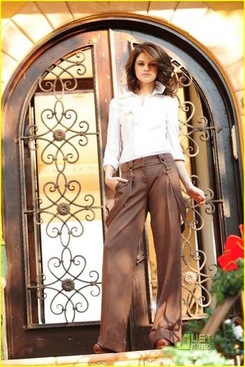 Selena_Gomez_1252597151_1 - selena gomez