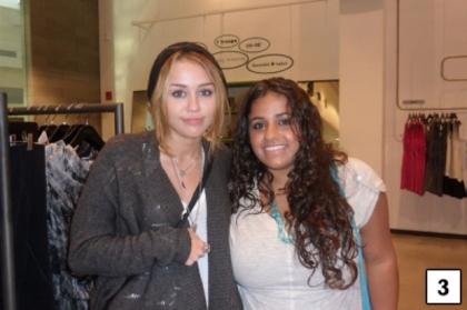 normal_146968089 - 0-Personal Miley and Friends and Family and Fans
