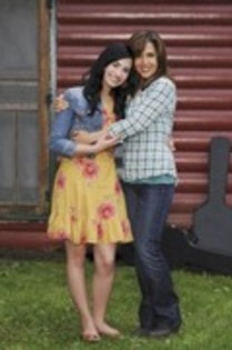 20669352_EPVUQKJGX - CaMp RoCk 2