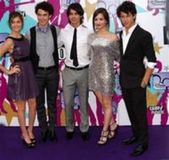 20671736_GRBXUZPCW - DeMi pReMiErA fIlMuLuI CaMp RoCk 1