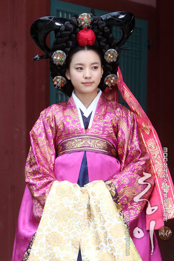 38639_1330447711814_1549634700_30740253_3982199_n - Dong-yi