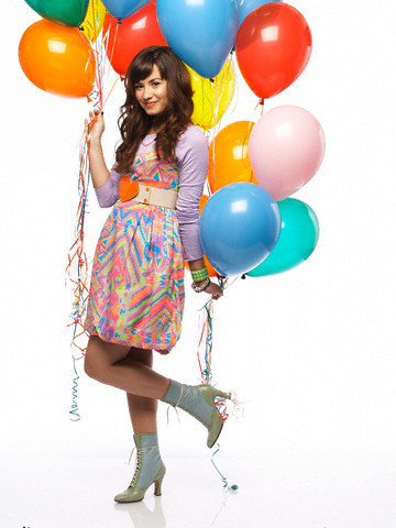 25hzsp0 - Demi Lovato
