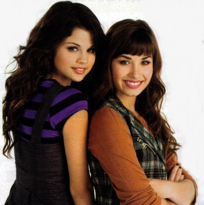 2832034137_f8d82befed - Demi Lovato