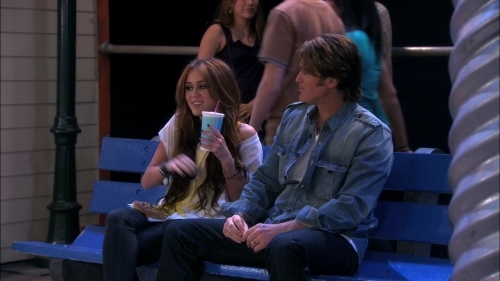 normal_4x06_mkv_000989739 - 0 episoade hannah montana 4