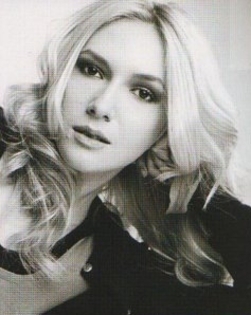 2rr2t1k - Poze Adela Popescu