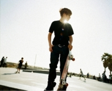 10319762_MQYTDWLPF - justin bieber