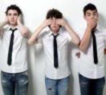 jonas_brothers_critical_videoclip_nou