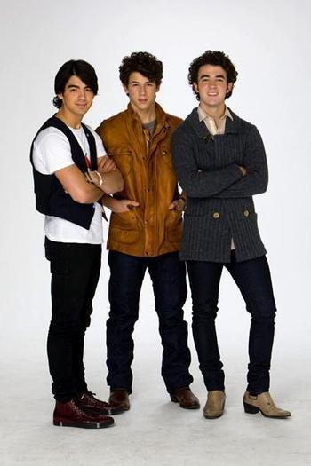 Nick_Jonas_1239894117_3 - jonas brothers