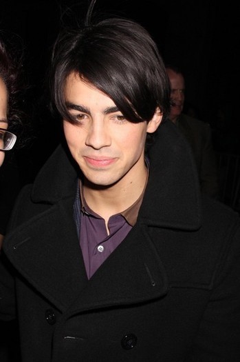 15194859_QPJXZWYFV[1] - Jonas Brothers