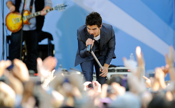 15194872_ARIVPXUSI[1] - Jonas Brothers