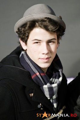 15694700_GWKNPJSVS[1] - Jonas Brothers